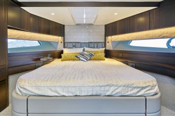 Yachtcharter SunseekerManhattan55 40