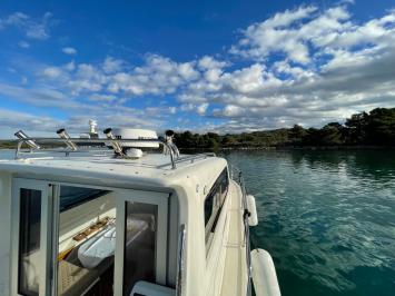 Yachtcharter NautikaOW 9