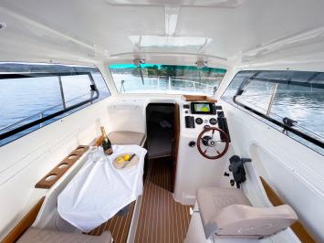Yachtcharter NautikaOW 19