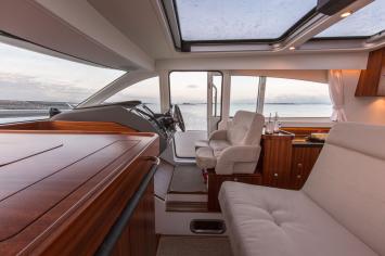 Yachtcharter Nimbus405Coupe 13