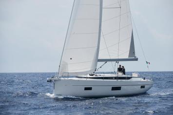 Yachtcharter BavariaC50Holiday 51cab