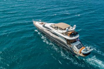 Yachtcharter SunseekerManhattan84