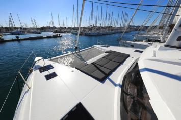 Yachtcharter FountainePajotElba45 42cab 7