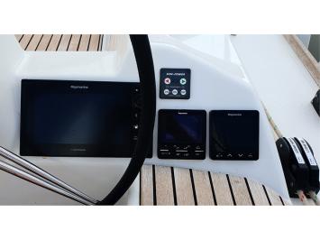 Yachtcharter Dufour500GL 5cab 9