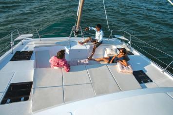 Yachtcharter BaliCatspaceOV 5