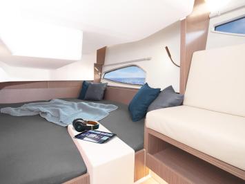 Yachtcharter SealineC335V 11