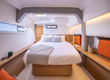 Yachtcharter Excess14 42cab 8