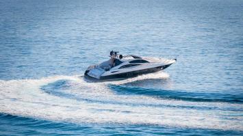 Yachtcharter SunseekerPredator72 4