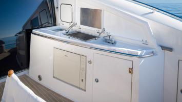 Yachtcharter SunseekerPredator72 10