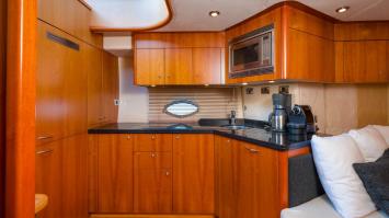 Yachtcharter SunseekerPredator72 15