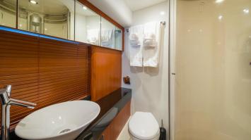 Yachtcharter SunseekerPredator72 21