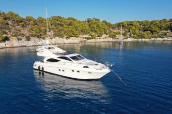 Yachtcharter Altamar64