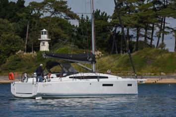 Yachtcharter SunOdyssey380Performance 3