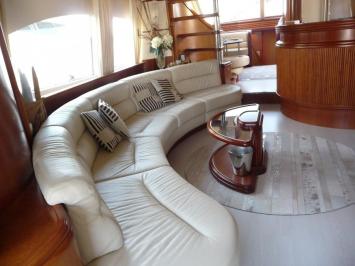 Yachtcharter Azimut74Fly 41cab 4