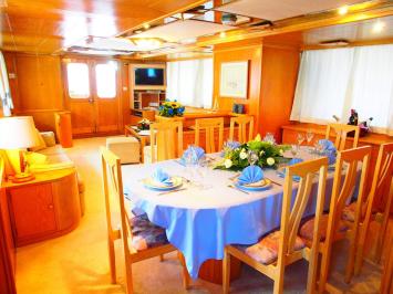 Yachtcharter MYElena 16