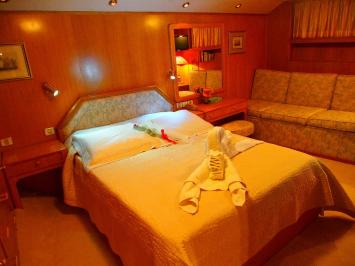 Yachtcharter MYElena 19