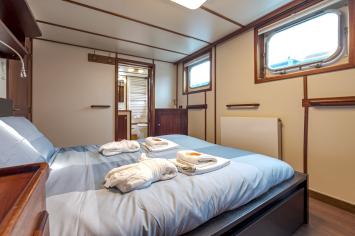 Yachtcharter AquaExplorer 29