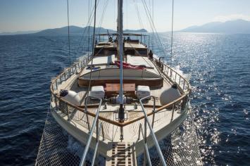 Yachtcharter WoodenMotorsailer90ft 7