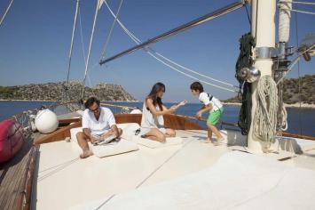 Yachtcharter WoodenMotorsailer90ft 10