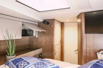 Yachtcharter Bali4 32