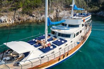 Yachtcharter GuletSaintLuca 6