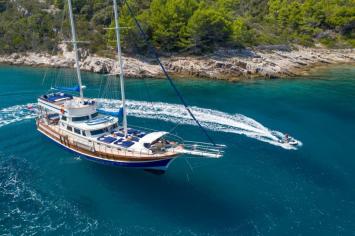 Yachtcharter GuletSaintLuca 9