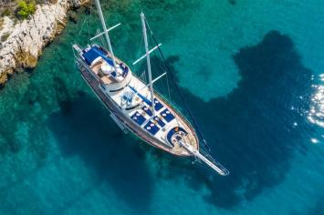 Yachtcharter GuletSaintLuca 10