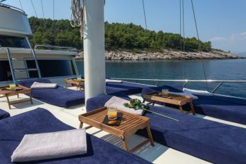 Yachtcharter GuletSaintLuca 13