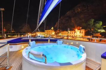 Yachtcharter GuletSaintLuca 20