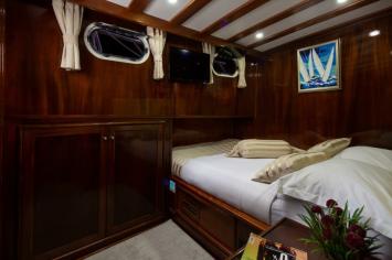 Yachtcharter GuletSaintLuca 31