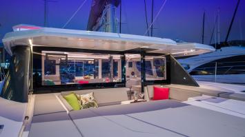 Yachtcharter Leopard45 11