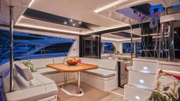 Yachtcharter Leopard45 15