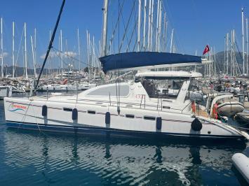 Yachtcharter Leopard4300
