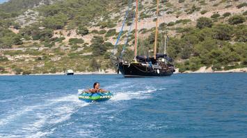 Yachtcharter Oy 5