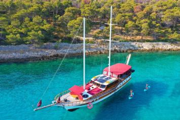 Yachtcharter Tango 1