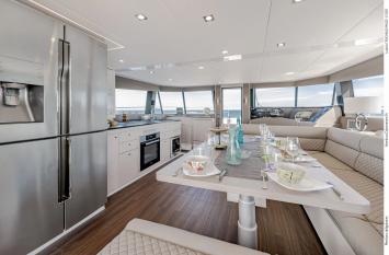 Yachtcharter Aventura50 4