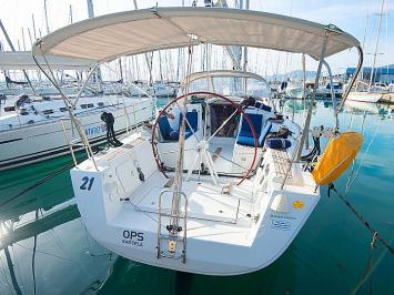 Yachtcharter First35 Rhea