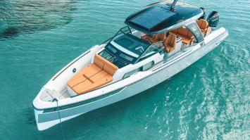 Yachtcharter Saxdor320GTO