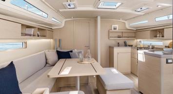 Yachtcharter Oceanis40 8