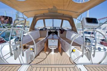 Yachtcharter Allures45 21