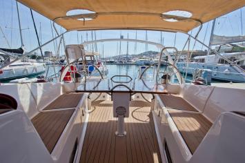 Yachtcharter Allures45 22