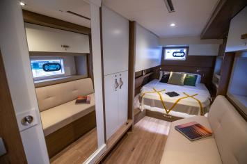 Yachtcharter Bali4 9