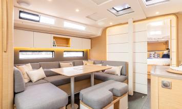 Yachtcharter Dufour41 9