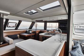 Yachtcharter Nautitech46Open 32cab 8