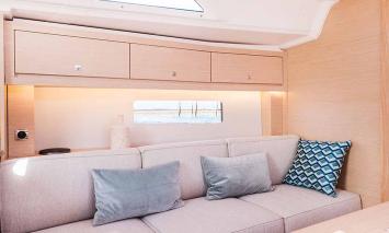 Yachtcharter DUFOUR37 8