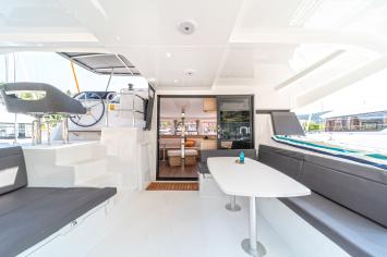 Yachtcharter Lagoon42 First Adventure 7