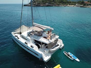 Yachtcharter Bali5 CREWED 3