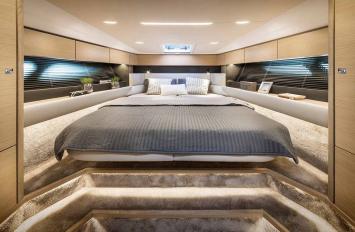 Yachtcharter BavariaR40Coupe 7