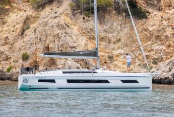 Yachtcharter Dufour41Performance 4cab 3