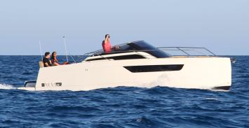 Yachtcharter NuvaM9Cabin